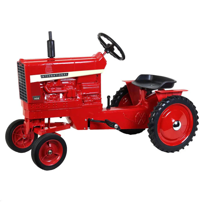 Tracteurs à pédales 1456 IH