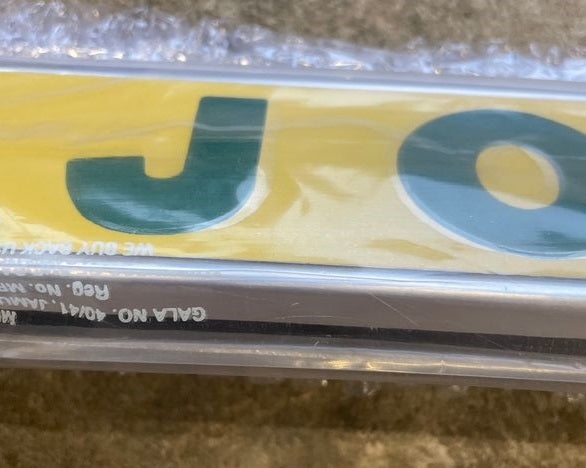 Insigne latéral capot en relief 2520 3020 4020 4320 4520 4620 5020