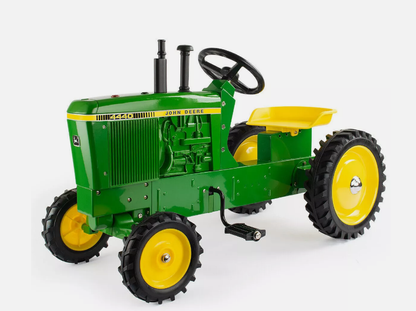 Tracteurs à pédales John Deere 4440