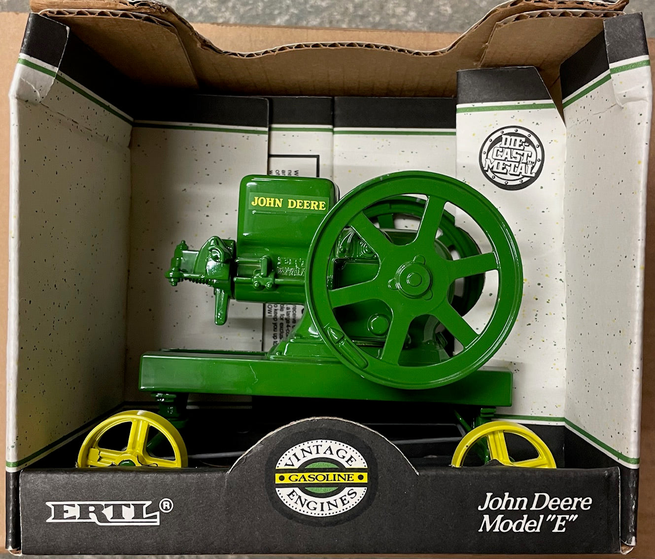 Moteur fixe Model E John Deere