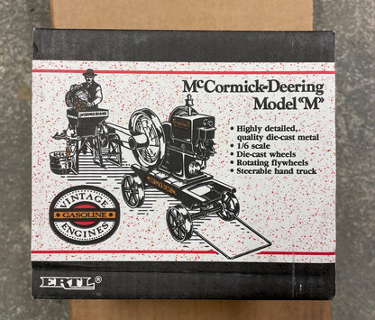Moteur fixe Model M Mc Cormick Deering