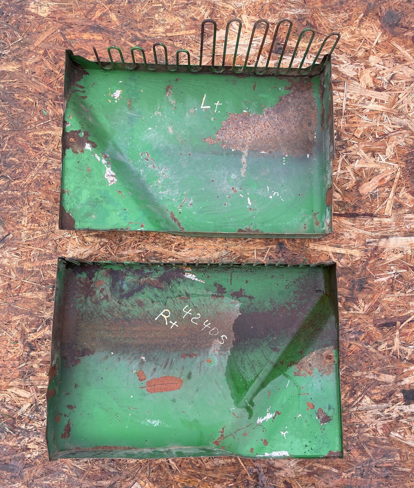 2 Tôle latérale Droite et Gauche John Deere 4240S