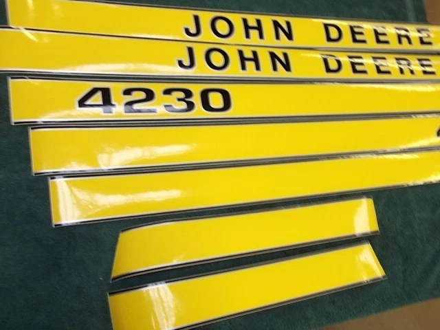 Autocollant Capot John Deere  4230