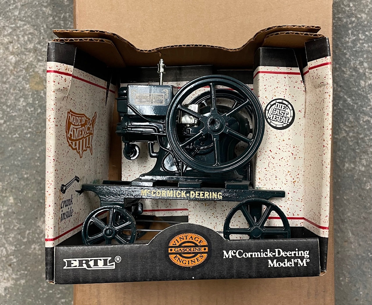 Moteur fixe Model M Mc Cormick Deering